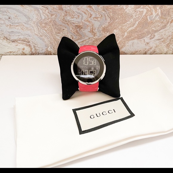 Gucci Grammy Ltd Edition Rubber Red GG PVD Watch - Picture 2 of 13